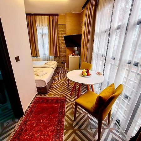 Mates Port Hotel อิสตันบูล ภายนอก รูปภาพ