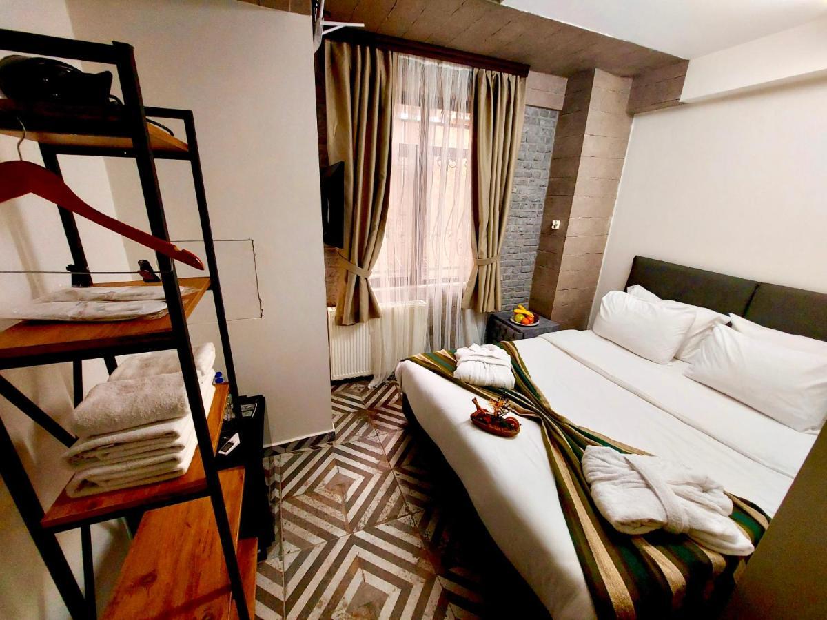 Mates Port Hotel อิสตันบูล ภายนอก รูปภาพ